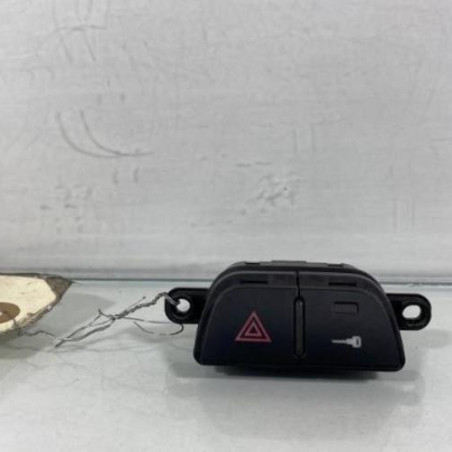 Bouton de warning ALFA ROMEO MITO Photo n°1