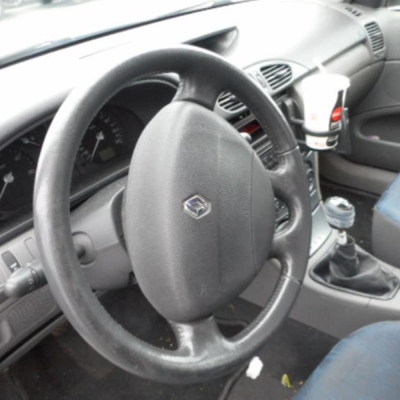 Aile avant droit RENAULT LAGUNA 2 Photo n°6
