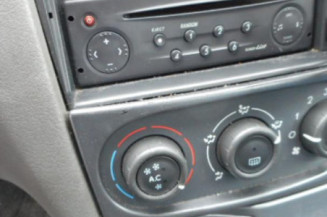 Aile avant droit RENAULT LAGUNA 2
