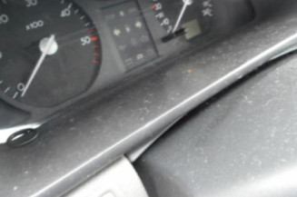 Aile avant droit RENAULT LAGUNA 2