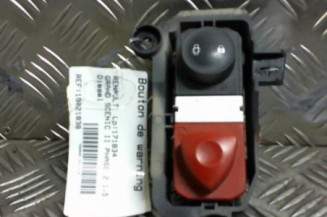 Bouton de warning RENAULT SCENIC 2 Photo n°1