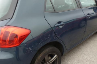 Serrure avant droit TOYOTA AURIS 1