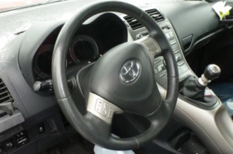 Serrure avant droit TOYOTA AURIS 1