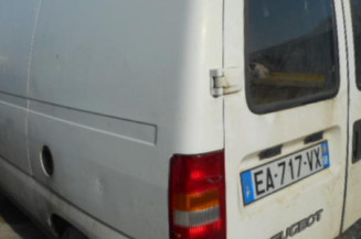 Serrure avant droit PEUGEOT EXPERT 1