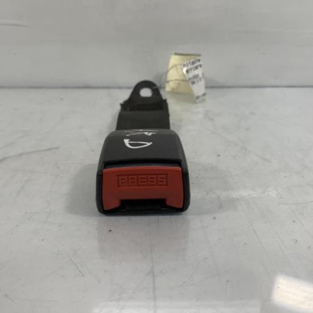 Attache ceinture arriere droit PEUGEOT 306 Photo n°1