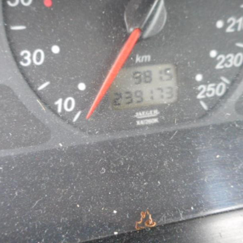 Calandre CITROEN C5 1 Photo n°7