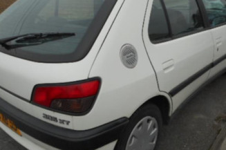 Calandre PEUGEOT 306