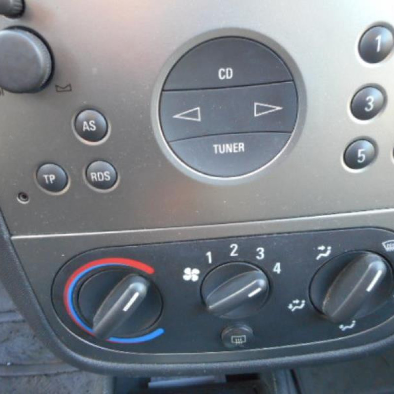 Bouton de warning OPEL CORSA C Photo n°10