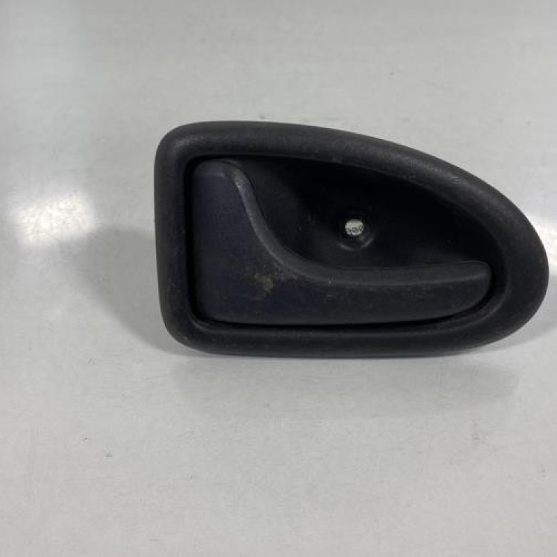 Poignee interieur avant gauche RENAULT CLIO 2 Photo n°1