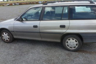 Bras essuie glace arriere OPEL ASTRA F