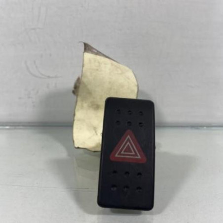 Bouton de warning SUZUKI SWIFT 3 Photo n°1