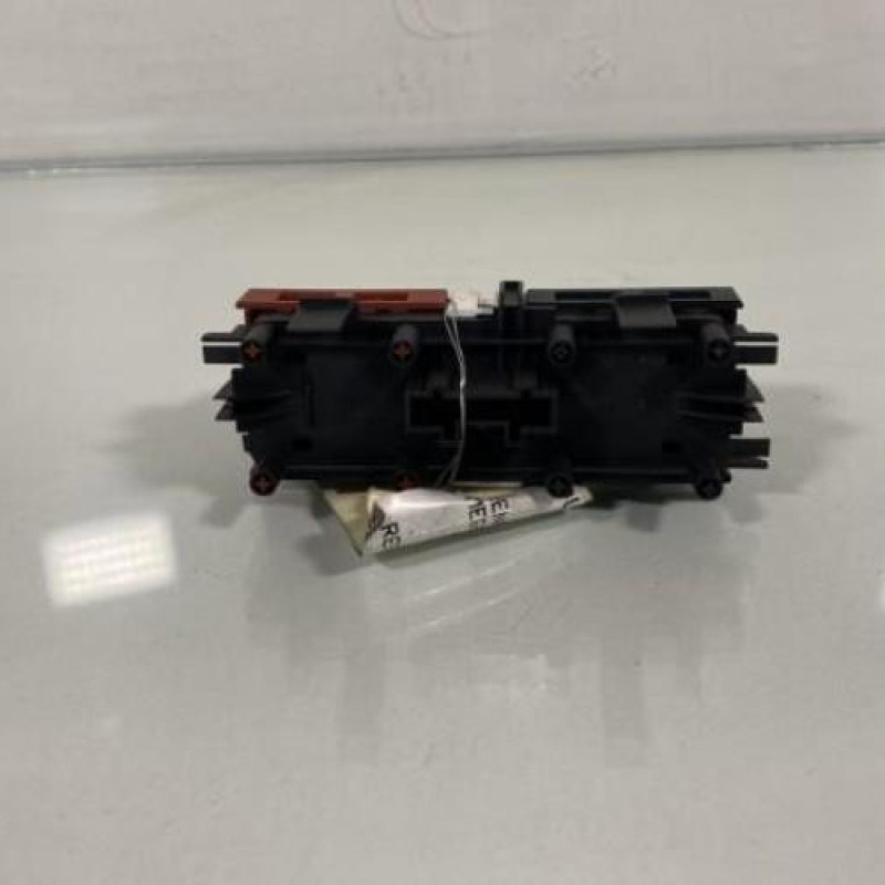Bouton de warning RENAULT MEGANE 2 Photo n°3