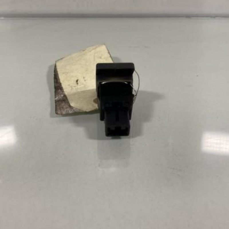 Bouton de warning SUZUKI SWIFT 3 Photo n°3