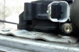 Leve vitre electrique avant droit PEUGEOT 206