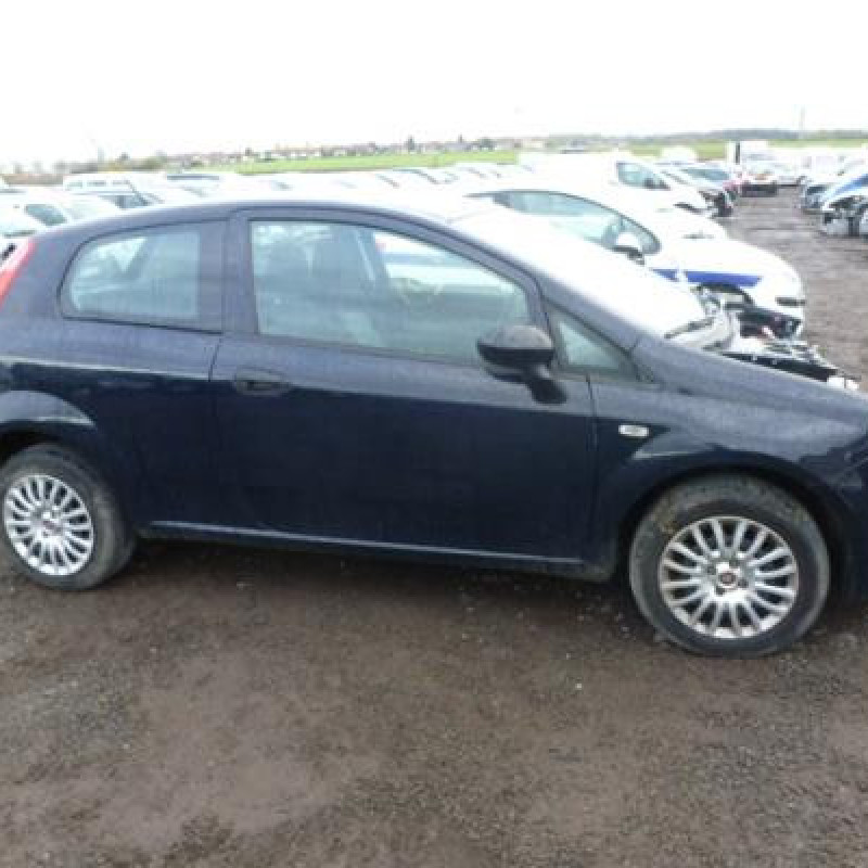 Bouton de warning FIAT GRANDE PUNTO Photo n°5