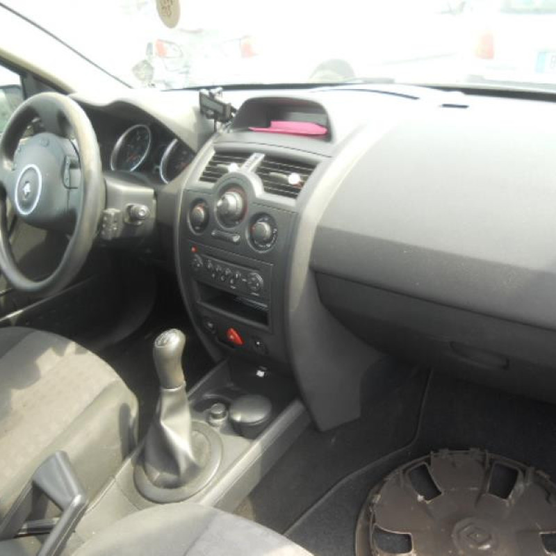 Bouton de warning RENAULT MEGANE 2 Photo n°10