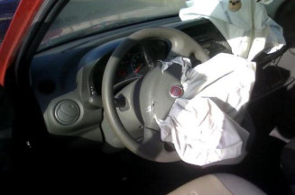 Bouton de warning FIAT PANDA 2