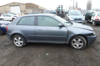 Retroviseur droit AUDI A3 1