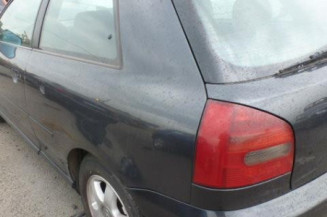 Retroviseur droit AUDI A3 1