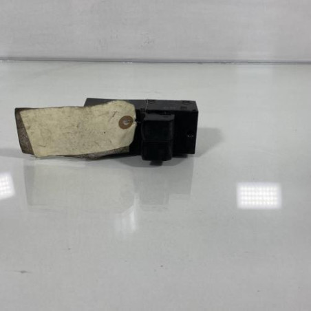 Interrupteur de leve vitre avant gauche NISSAN MICRA 3