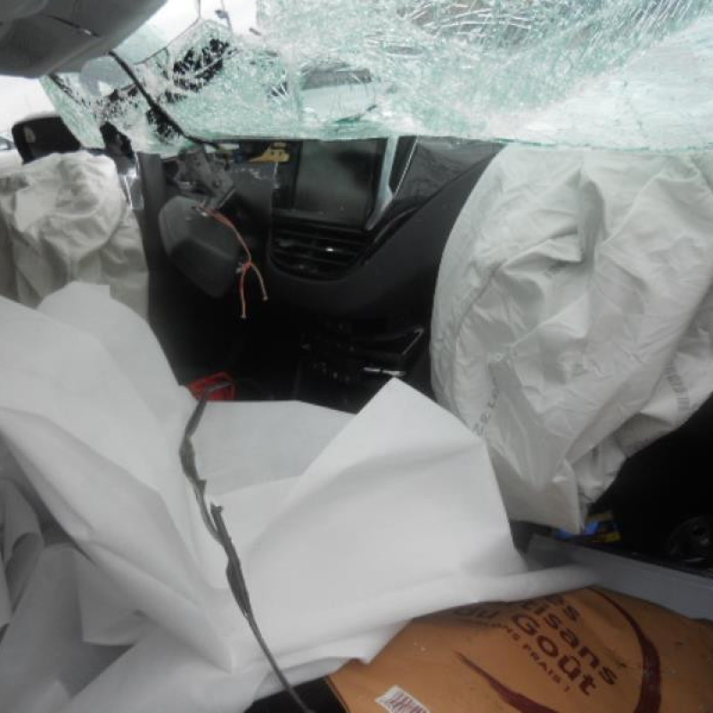 Moteur essuie glace arriere PEUGEOT 208 1 Photo n°7