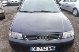 Retroviseur droit AUDI A3 1
