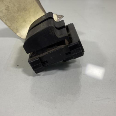 Interrupteur de leve vitre avant gauche AUDI A3 1