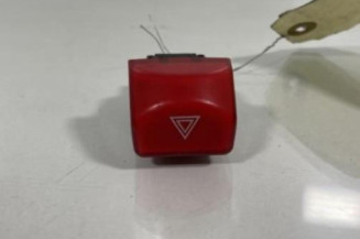 Bouton de warning NISSAN MICRA 3 Photo n°1