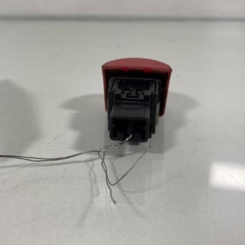 Bouton de warning NISSAN MICRA 3 Photo n°3