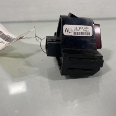 Bouton de warning OPEL CORSA D