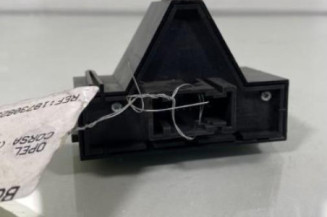 Bouton de warning OPEL CORSA D