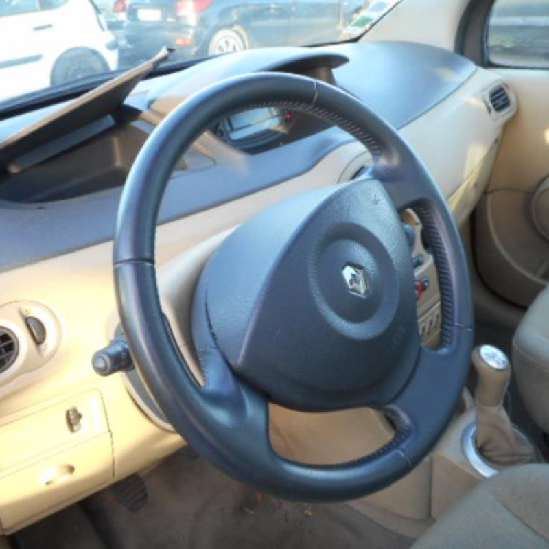 Trappe d'essence RENAULT MODUS Photo n°8