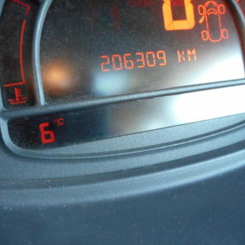 Trappe d'essence RENAULT MODUS Photo n°11