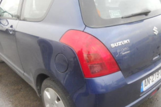 Retroviseur droit SUZUKI SWIFT 3