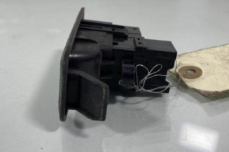 Interrupteur de leve vitre avant droit NISSAN PRIMERA 4