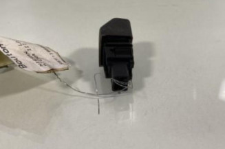 Bouton de warning NISSAN MICRA 3