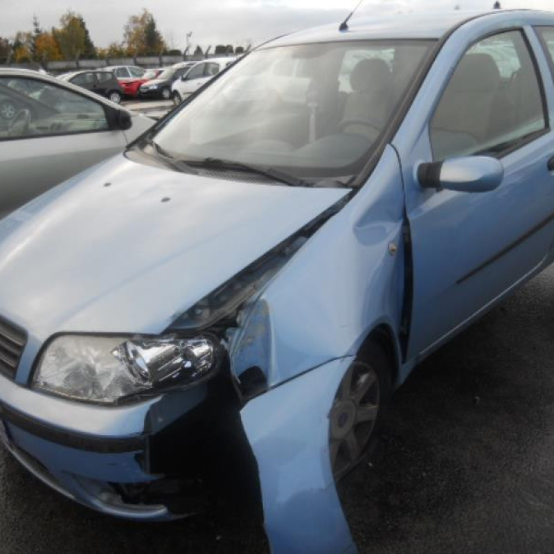 Serrure de coffre FIAT PUNTO 2 Photo n°4