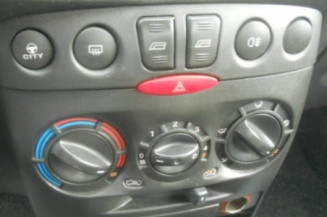 Serrure de coffre FIAT PUNTO 2
