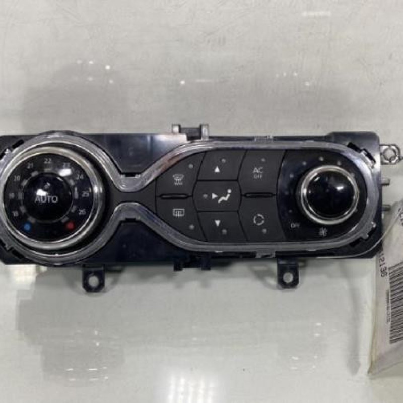 Commande chauffage RENAULT CLIO 4 Photo n°1