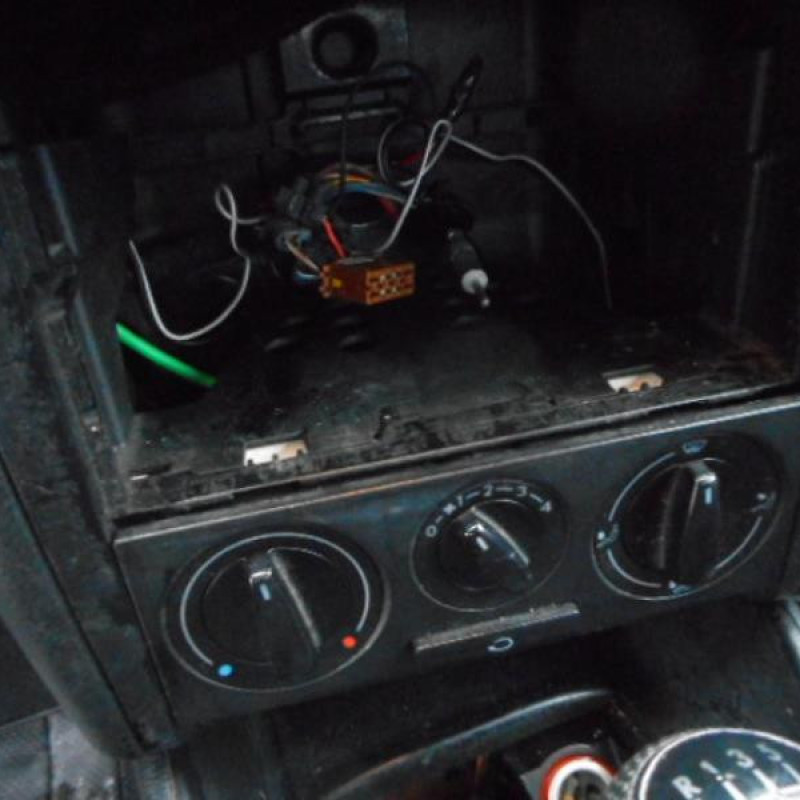 Bras essuie glace arriere VOLKSWAGEN GOLF 4 Photo n°8
