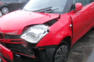 Malle/Hayon arriere SUZUKI SWIFT 3