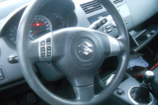 Malle/Hayon arriere SUZUKI SWIFT 3