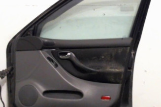 Porte avant droit SEAT LEON 1