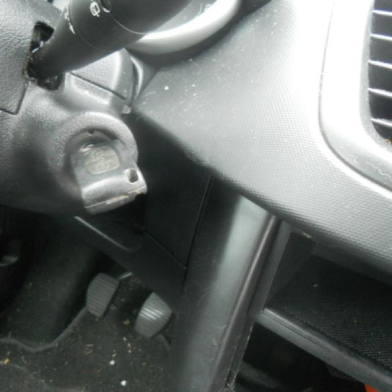 Bras essuie glace arriere PEUGEOT 207 Photo n°8