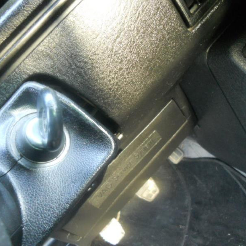 Moteur essuie glace avant VOLKSWAGEN GOLF 2 Photo n°7