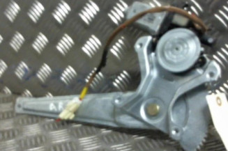 Leve vitre electrique arriere gauche RENAULT CLIO 2 Photo n°1