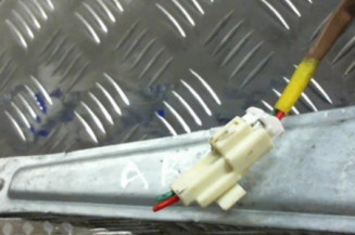 Leve vitre electrique arriere gauche RENAULT CLIO 2
