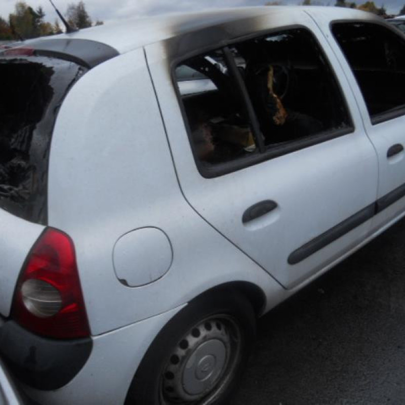 Leve vitre electrique arriere gauche RENAULT CLIO 2 Photo n°5