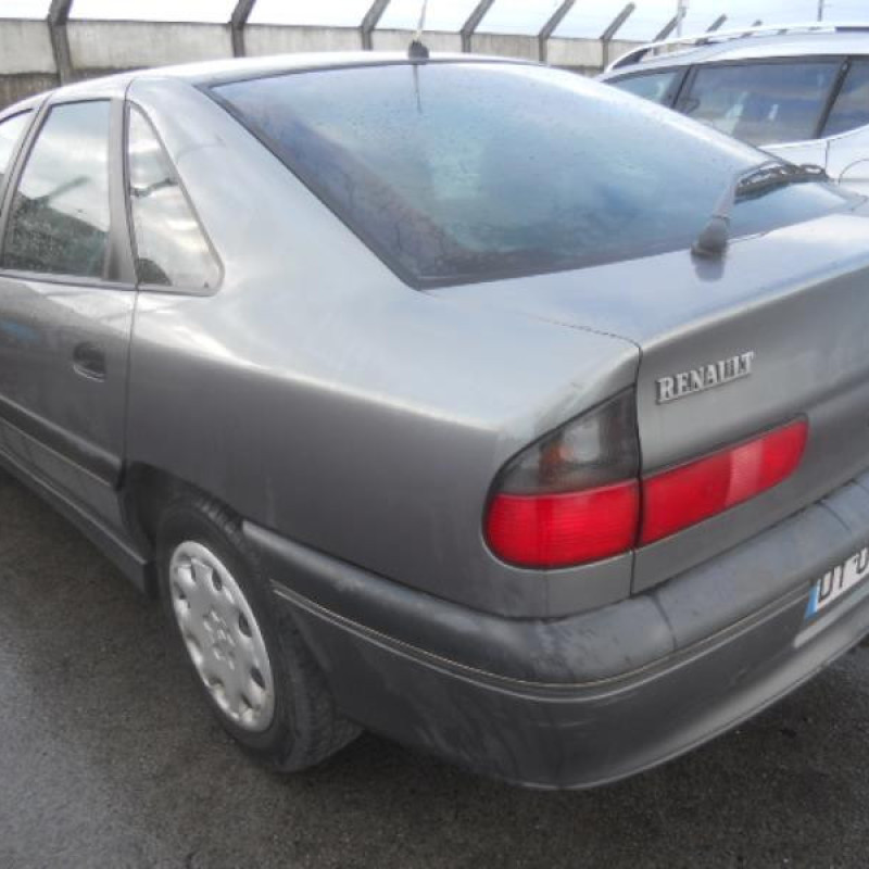Bras essuie glace arriere RENAULT SAFRANE Photo n°4