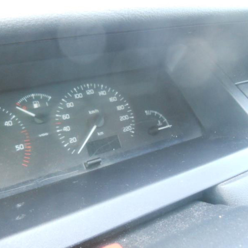 Bras essuie glace arriere RENAULT SAFRANE Photo n°8